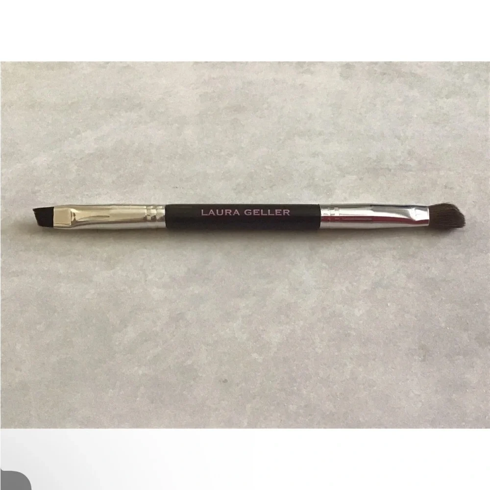Laura Geller Double-Ended Eyeliner - Eye Shadow Brush - Brand New